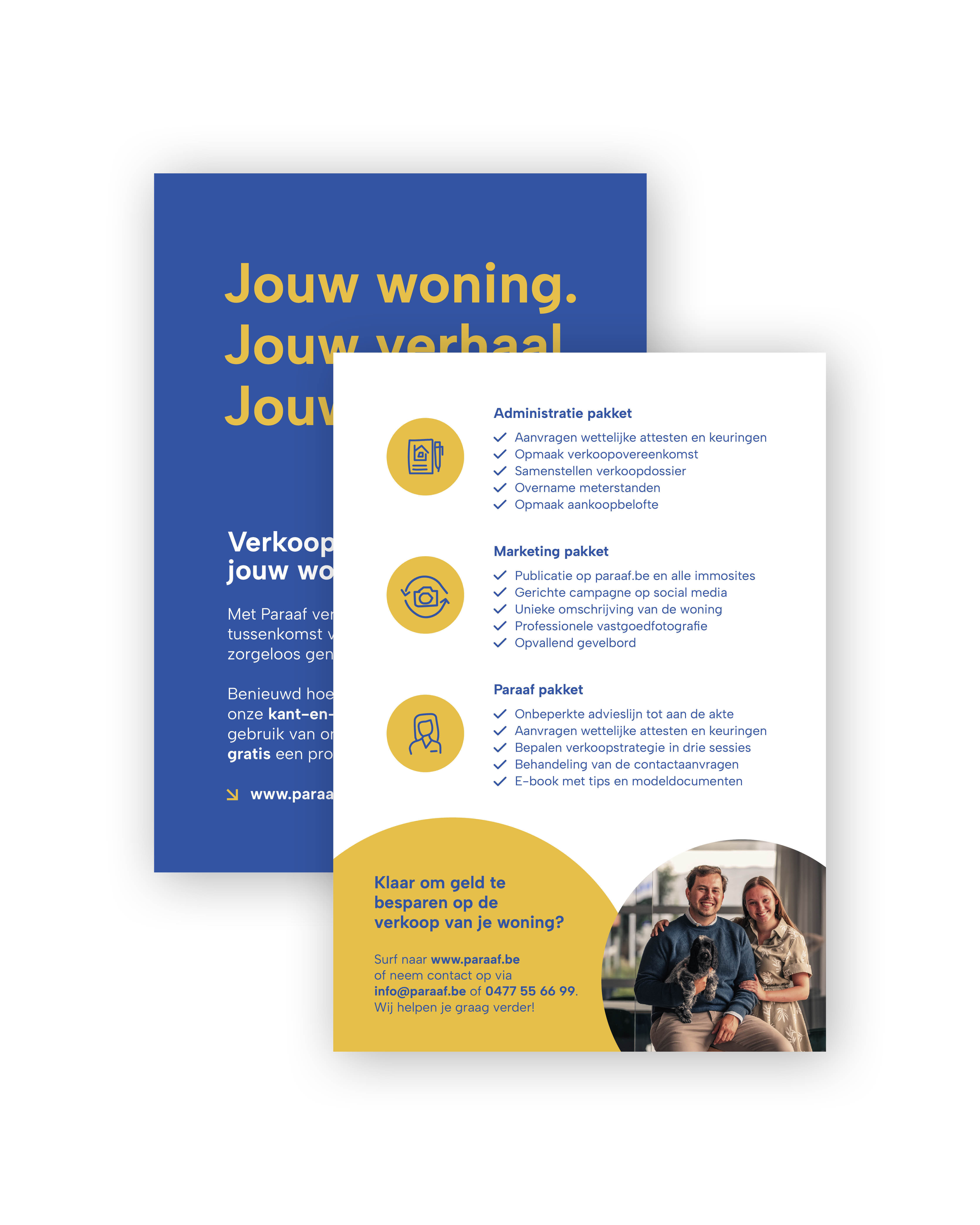 mockup van de voor- en achterkant van een A5 folder